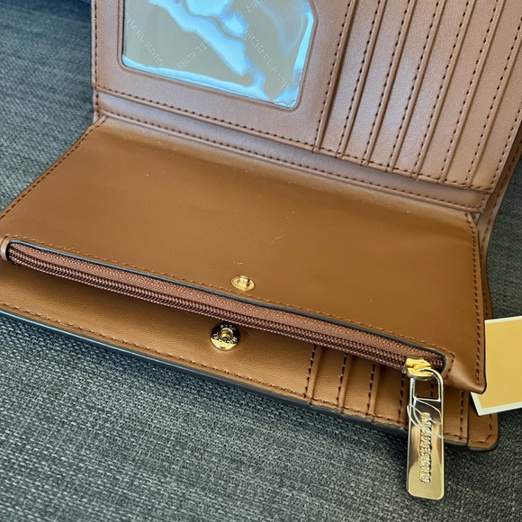 NWT MICHAEL KORS JET SET LARGE TOP ZIP CONTINENTAL WALLET - Picture 7 of 10